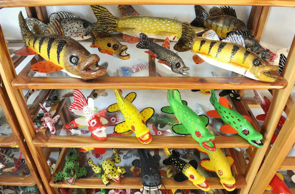 Carver finds niche with handmade fish decoys