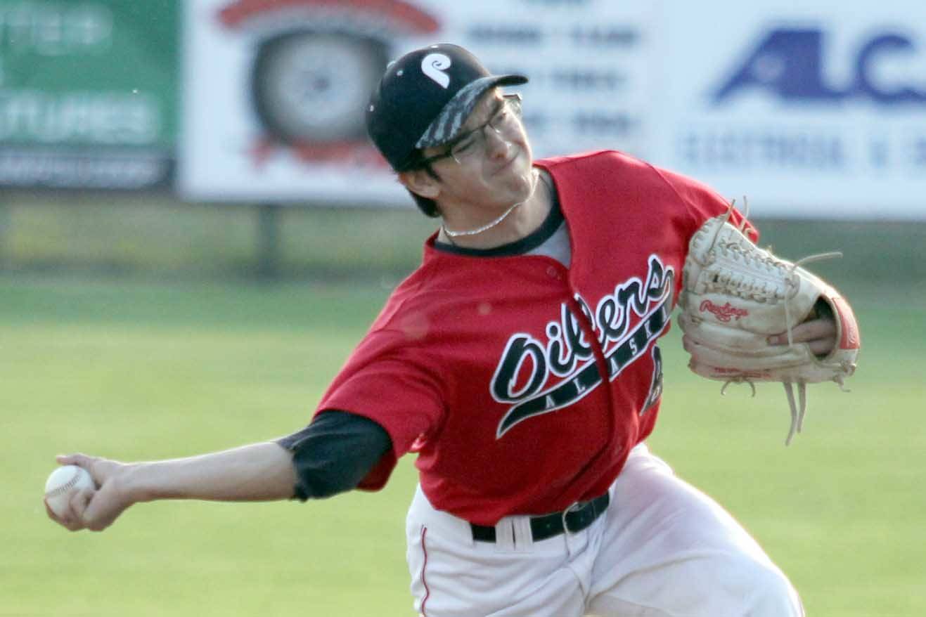 Oilers top Chinooks, snap skid