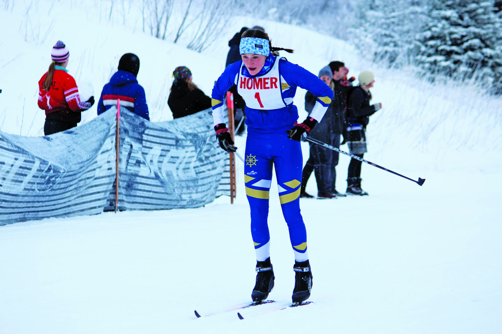 Homer’s Autumn Daigle skis to first place in the varsity girls’ 5-kilometer classic race Friday, Jan. 31, 2020 during the Homer Invite at the Lookout Mountain Trails on Ohlson Mountain Road near Homer, Alaska. (Photo by Megan Pacer/Homer News)