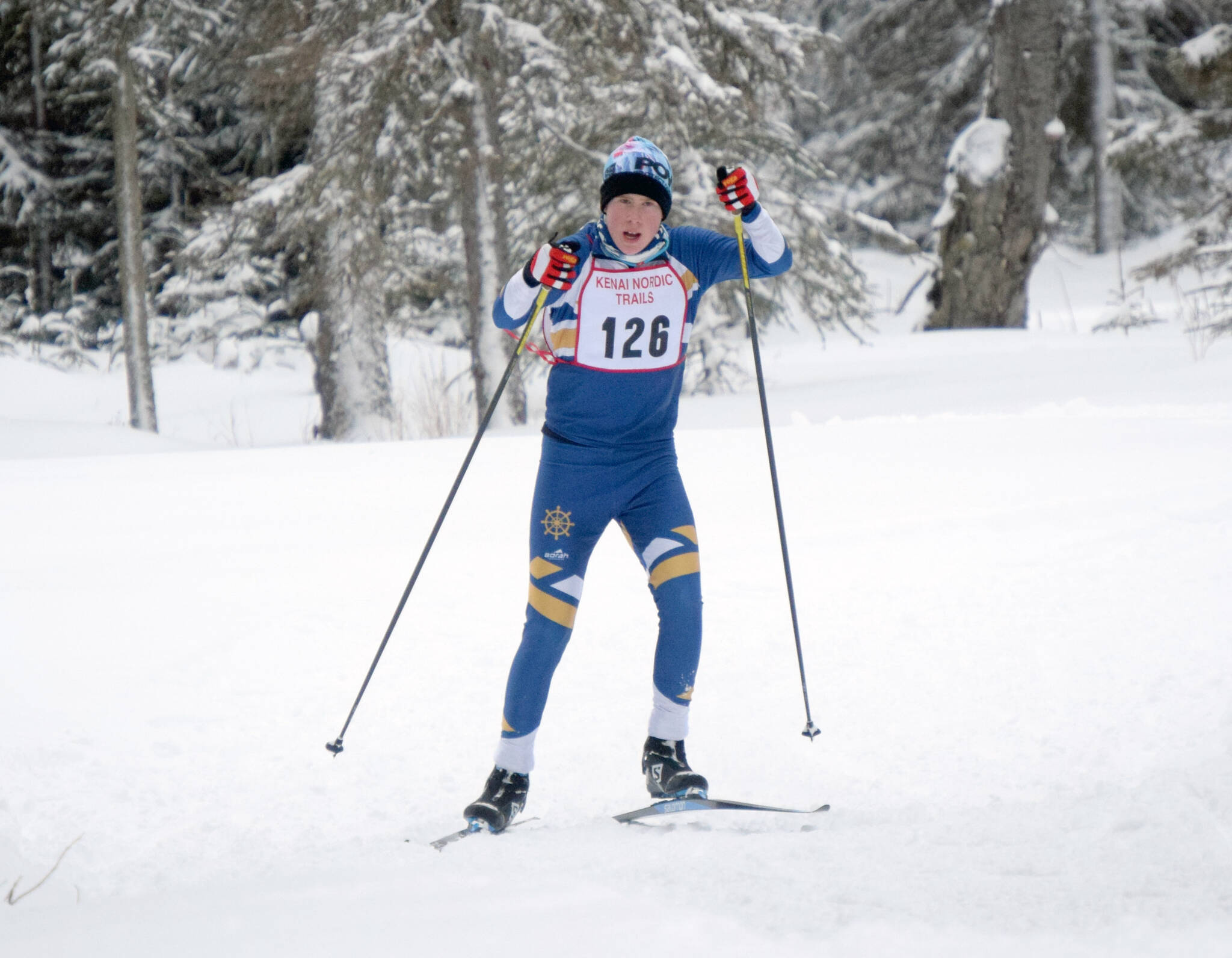 Homer’s Jody Goodrich skates to seventh in the varsity race at the Kardinal Klassic at Kenai Golf Course on Friday, Jan. 28, 2022, in Kenai, Alaska. (Photo by Jeff Helminiak/Peninsula Clarion)