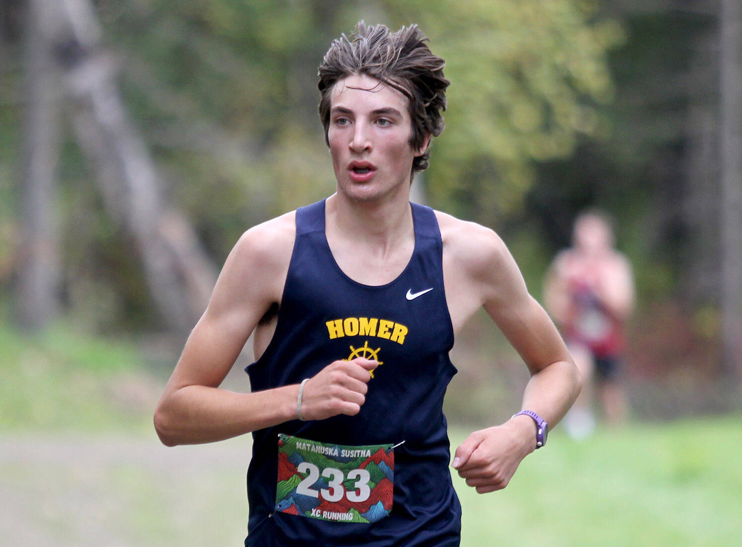 Homer junior Johannes Bynagle expands his lead midway through the Colony Invitational on Saturday, Aug. 31. 2024, at Colony High in Palmer, Alaska. (Photo by Jeremiah Bartz/Frontiersman)