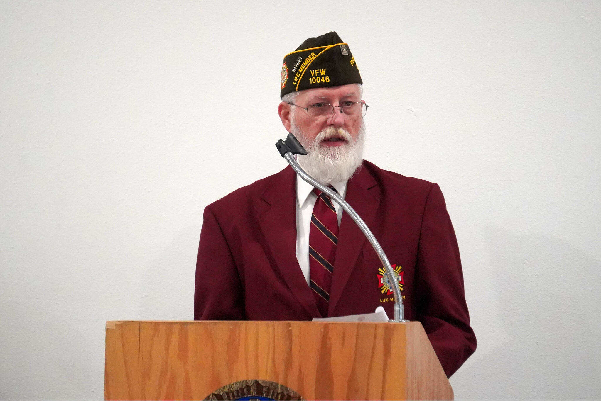 Veterans of Foreign Wars Post 10046 Cmdr. Dave Dewey speaks during a celebration of Veterans Day at the American Legion Post 20 in Kenai, Alaska, on Monday, Nov. 11, 2024. (Jake Dye/Peninsula Clarion)