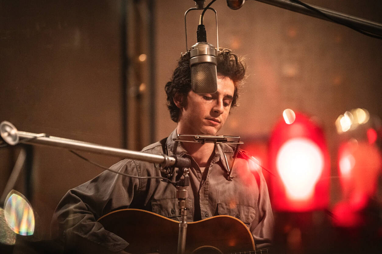 Timothée Chalamet is Bob Dylan in “A Complete Unknown.” (Promotional photo courtesy Searchlight Pictures)